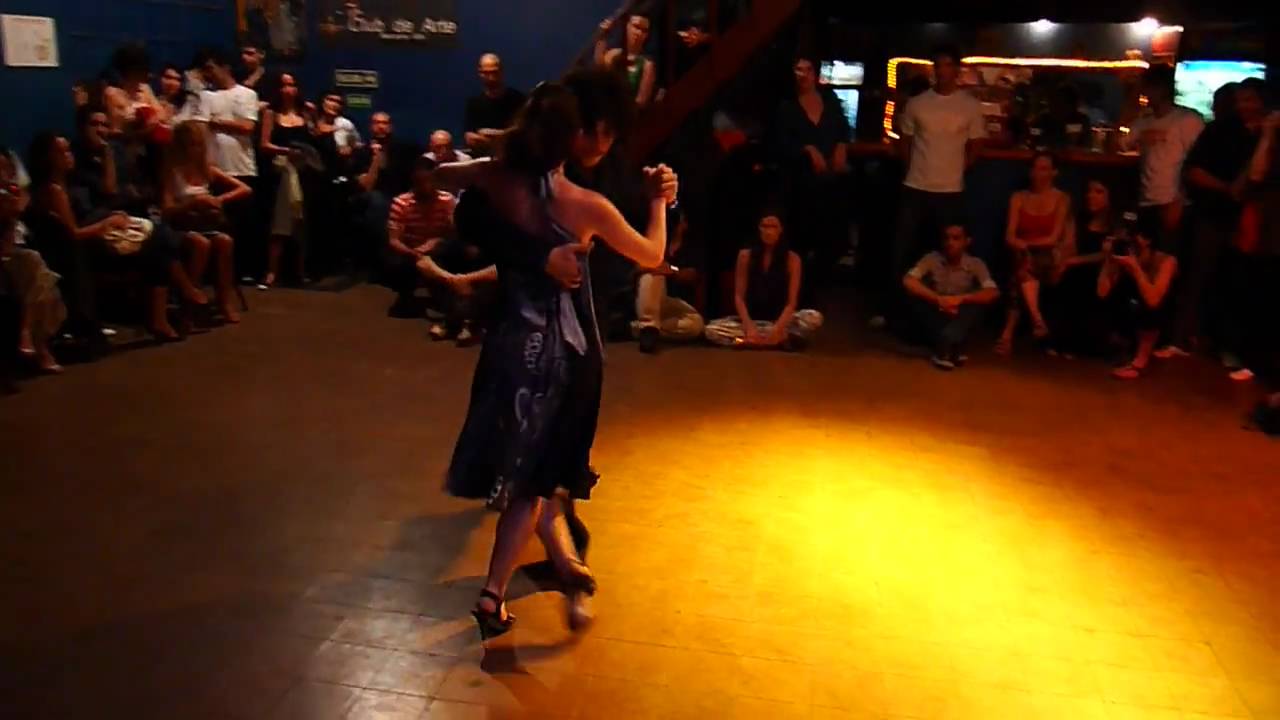 Federico Naveira & Inés Muzzopappa -  (3/4) El Yeite Tango Club in HD!