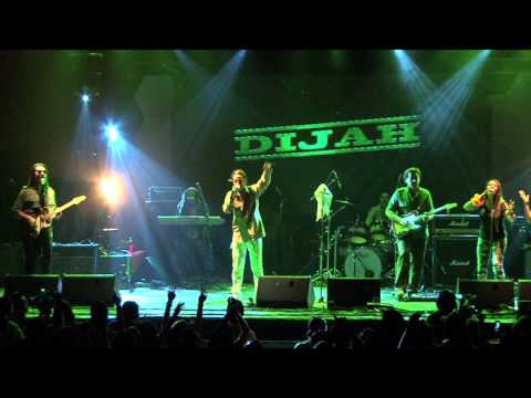 DIJAH BAND "VOY A FUMAR"  LOLLAPALOOZA 2014