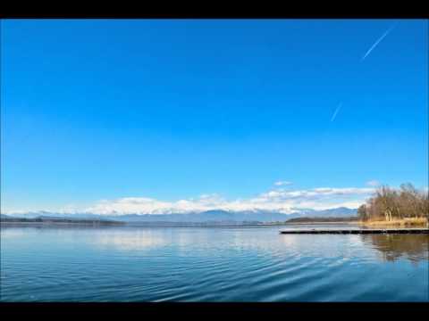 “Giochi di nuvole” sul Lago di Varese