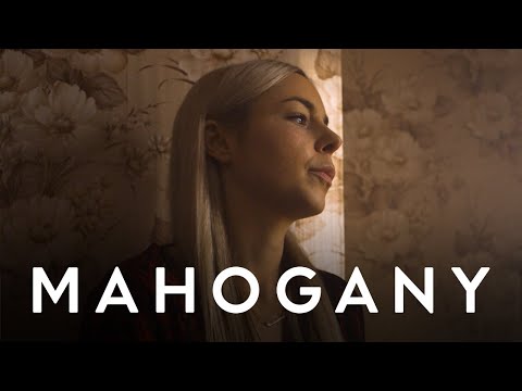 Hælos - Buried in the Sand | Mahogany Session