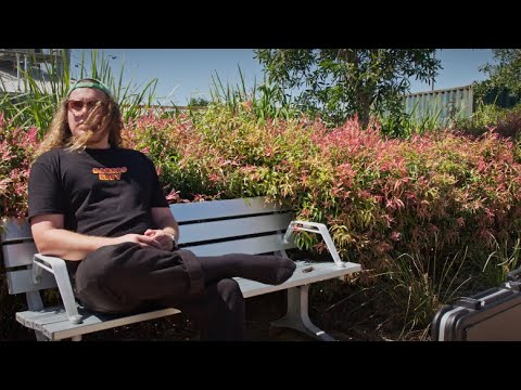 Pricey - Lay Down ( Official Video )