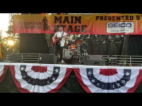 Tom McHugh performs in WA State USA 2025