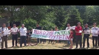 Shoqëria Civile në protestë: Po shkatërrohet parku në Kukes