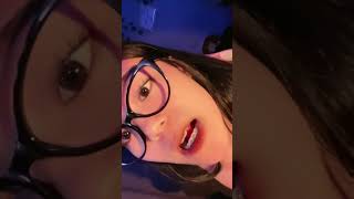Download lagu dera Angela live lidah panjang air liur #fypγ·γviral mp3 Download lagu dera Angela live lidah panjang air liur #fypγ·γviral mp3