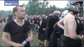 400 run naked for Pussy Riot