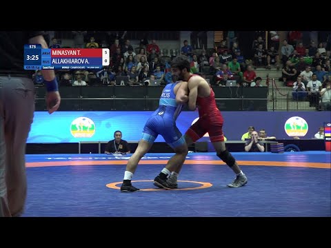1/2 GR - 55 kg: T. MINASYAN (ARM) v. A. ALLAKHIAROV (RUS)