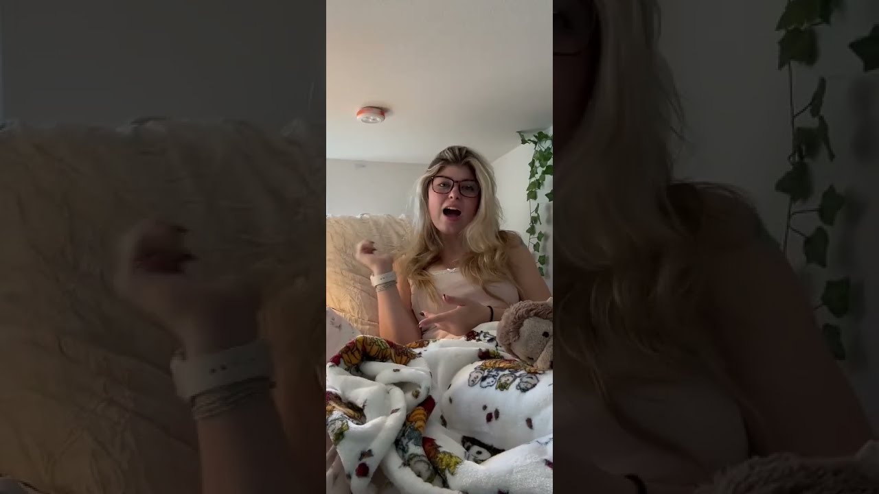 Make Your Dorm Bed Cozier! Rainha® College Bedrest Reading Pillow - Trendy College Essentials