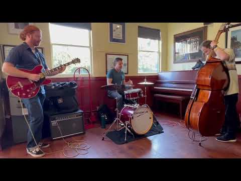Luke Schwartz Jazz Trio video