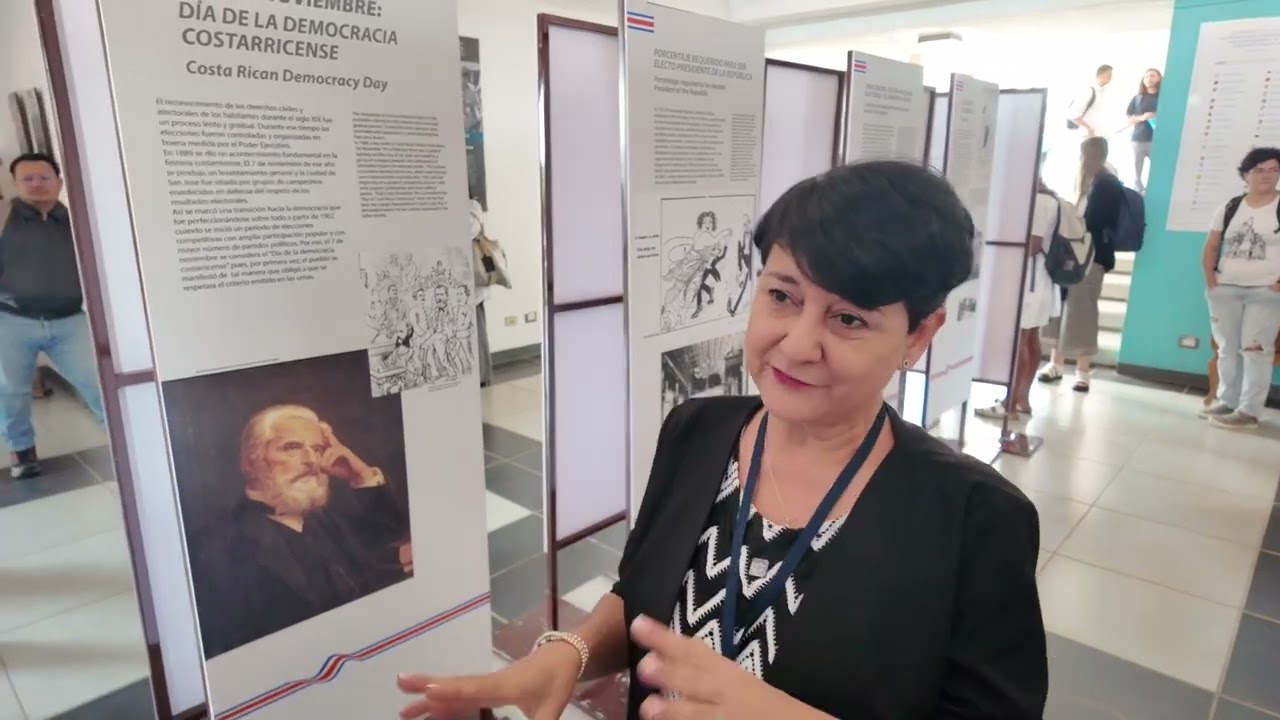 Exposición museográfica "!Vivamos la Democracia¡"