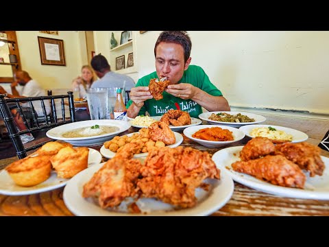The Best FRIED CHICKEN in America!! 🍗 Soul Food at Willie Mae’s in New Orleans!