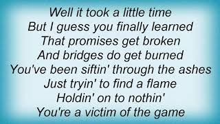 Garth Brooks - Victim Of The Game Lyrics