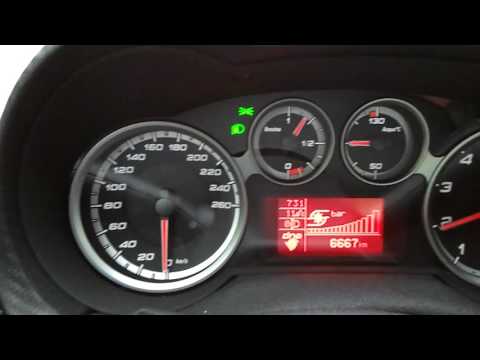 Alfa Romeo Mito 170 hp Turbo QV 0-100. Fast small car. Nice acceleration.
