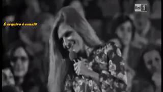 Dalida -- Medley - Mama - Bang Bang - Dan Dan Dan