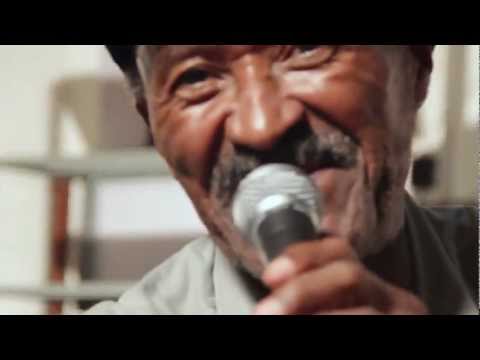 Kolombolo Apresenta: Toinho Melodia - Dono da Escola