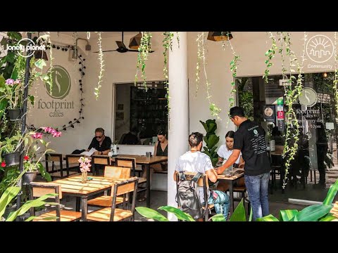 腳印咖啡館。2021年最佳旅遊社區小企業 (Footprint Cafés: Best in Travel 2021 Community Small Business)