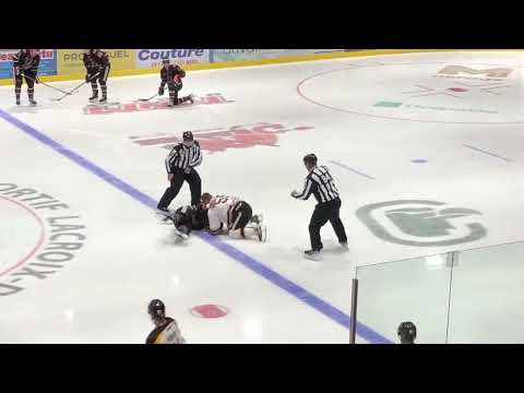 Fight/Bagarre ANGLE 2 Dave Hamel vs Martin Trempe ROUND 1 7 octobre 2022