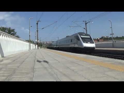 CP alfa 4004 com comboio Nº184