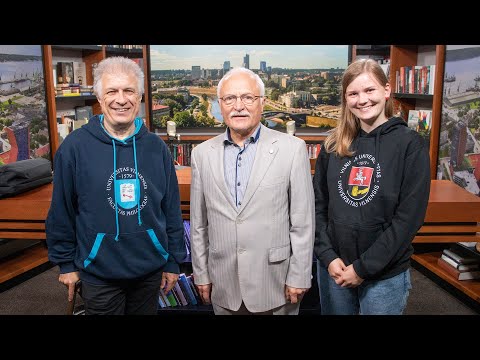 ,,Prie Smetonos'': Prie Smetonos báltai nesėdėjo...