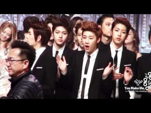 111230 kbs gayo daejun - sunggyu and dongwoo singing along to beast's fiction