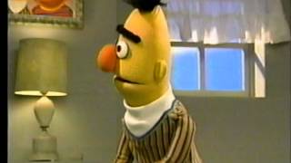 Sesame Street - Ernie Says Hola