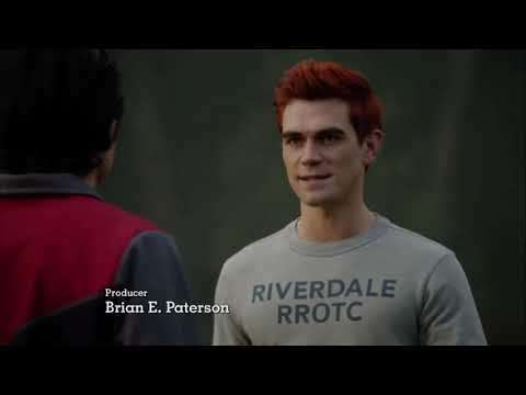 Archie punches Reggie (5x06) Riverdale