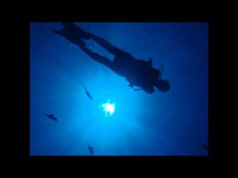 Above & Beyond vs. Nadia Ali - Mariana Trench Triangle (Myon & Shane 54 Mashup)