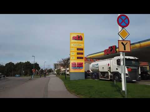 Varberg Södra vägen förbi bensinmacken till Kvarnliden 2020 10 09 0771