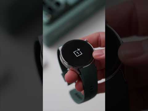 OnePlus Watch 2 Unboxing and Hands ON! 100 Hours Battery Life!