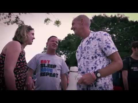 Fatboy Slim - A Random Act Of Human Smileyness (Creamfields 2015)