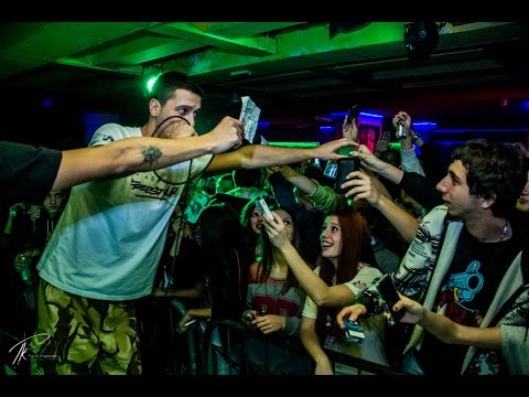 Grashoper - Freestyle sa stvarima iz publike LIVE@Promocija albuma "Freestyler" Beograd