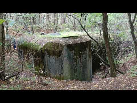 Regelbau 668 z dostawionym Ringstand 58c  ( Pas obronny Otłoczyn z 1944roku)