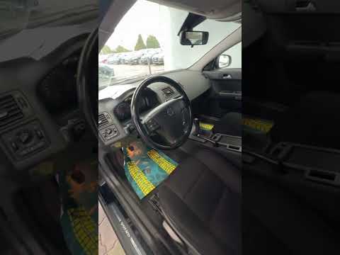 фото volvo v50 i рестайлинг 0