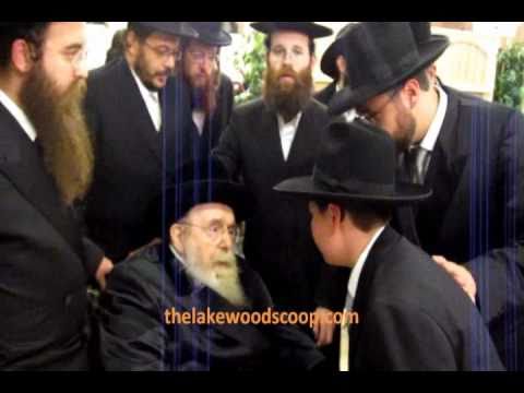 Sadigura Rebbe Visits Lakewood