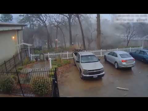 Fulmini spaventosi a distanza ravvicinata!