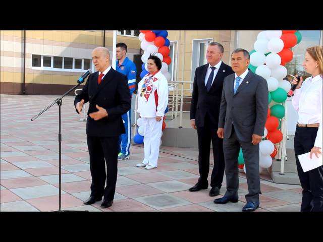 В среду в Тетюшах открылся бассейн