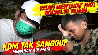 Download lagu TEARJERKER! 10-Year-Old Boy Lives Alone in the Forest, Turns Out This Is the Reason His Father So... mp3