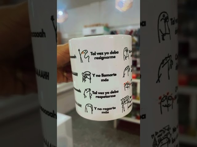 Vídeo relacionado con LolaPix Decoración gaming. Tazas originales para regalar. Taza personalizada. Taza cerámica 330 ml. Regalos frikis. Accesorios gaming. Taza Game over