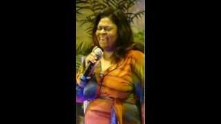 Kim Burrell sings &quot;Sweeter&quot; live!
