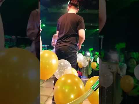 GẦN - BÙI ANH TUẤN & THẾ BẢO [LIVE]