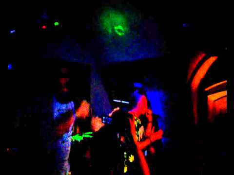 Premiera płyty Bilona "3xNIE"