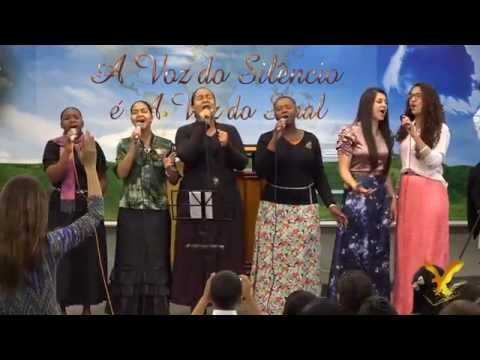 Em Um Tempo Como Este / Such A Time Like This - Grace Ellis & Irmãs