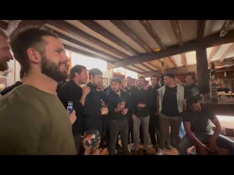 Tarrapatakan gure anai korsikarrekin - Agure zaharra/ Catena - Hendaia