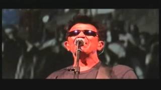 Edoardo Bennato - Viva la guerra - Live Concert - CARANO (CE) - 06-05-2008