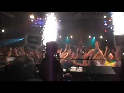 Spankox plays "You Give Me Fever" by Elvis Presley at BCM Mallorca