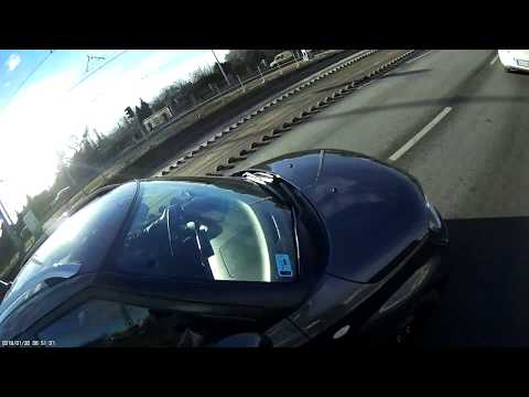 PBW-177 Meglegyintem a tükrét - I hit his wing mirror