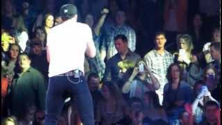 Luke Bryan &quot;If You Ain&#39;t Here to Party&quot; &quot;One More Night&quot; and &quot;Locked Out of Heaven&quot;