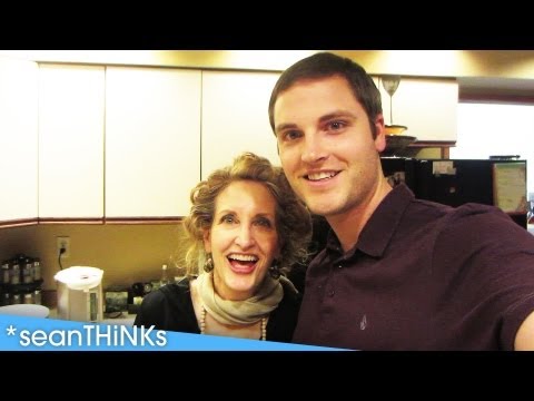 MEET MOM! Food and Family Holiday Time  - November 20, 2012