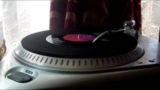 The Muppets - Halfway Down The Stairs (Pye 1977)