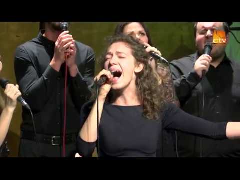 Iris Worship  -  Extraordinario