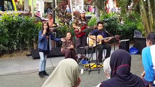 Download lagu BERPISAH JUA COVER ADIK IMAN NASH PUN PEMINAT NURUL IMAN SEBENAR NYA mp3